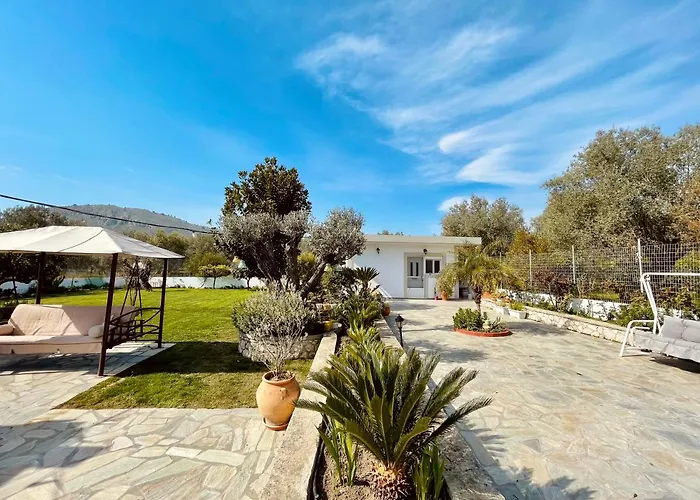 Archangelos Garden House