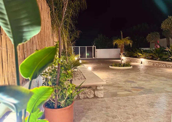 Archangelos Garden House