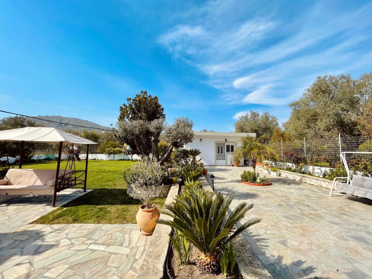 Archangelos Garden House *