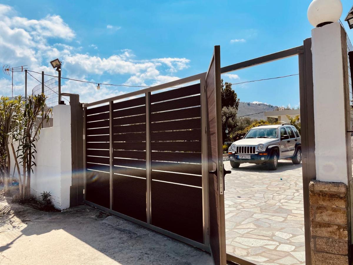 Archangelos Garden House *